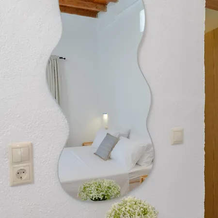 Cleopatra's Backyard 3*