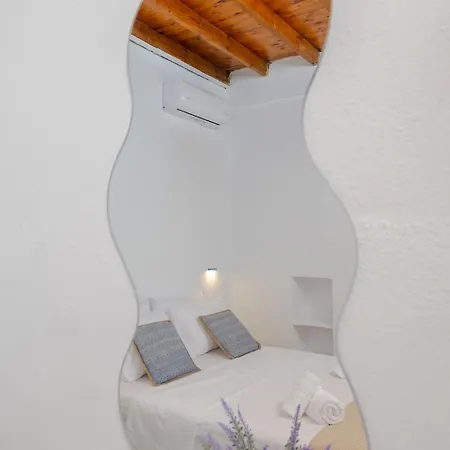 Cleopatra's Backyard Pensión Archangelos (Rhodes)